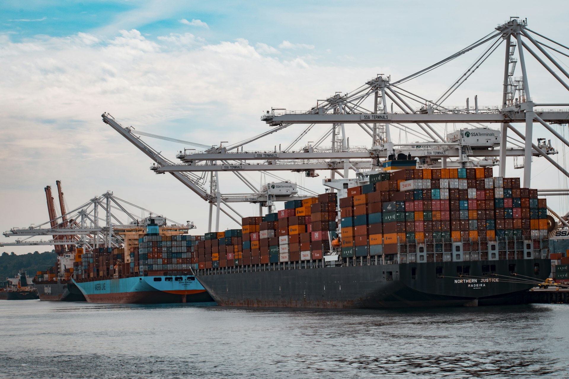 Commercial port operations